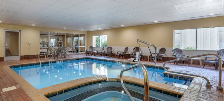 亚历山大市凯艺酒店(Quality Inn Alexander City)图片