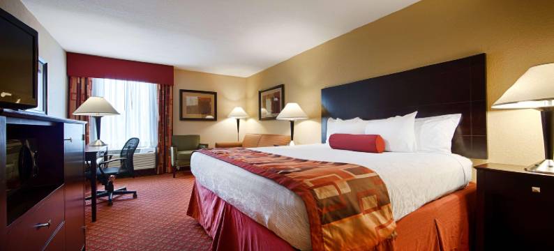 百汇贝斯特韦斯特优质酒店(Best Western Plus Parkway Hotel)图片