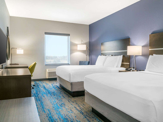 舒适酒店及套房阿德里安