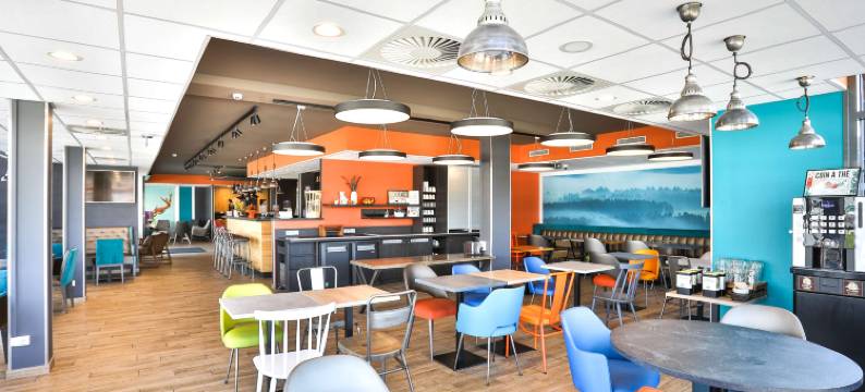 蓬塔利耶几利亚的酒店(Kyriad Pontarlier)图片