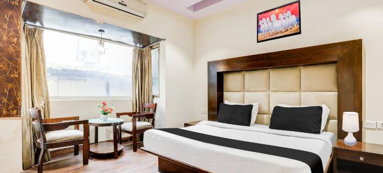 OYO 11337 亚洲好客饭店(Super Townhouse Oak Sector 25 Gurgaon)图片