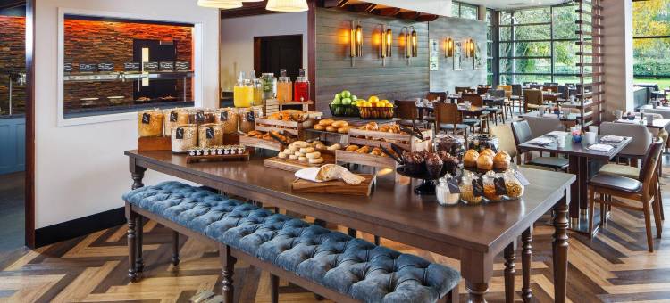 切尔滕纳姆契斯水疗酒店(Cheltenham Chase Hotel & Spa)图片