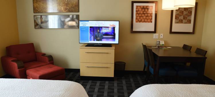 劳伦斯市中心TownePlace Suites酒店(TownePlace Suites Lawrence Downtown)图片