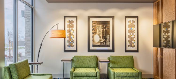 塞勒姆北凯泽尔智选假日套房酒店(Holiday Inn Express & Suites Salem North - Keizer)图片