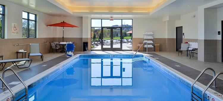 希尔顿欢朋套房酒店-匹兹堡加利福尼亚大学(Hampton Inn & Suites California)图片