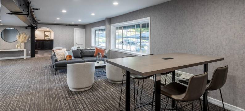 威尔希尔斯特酒店(Wilshire Crest Hotel)图片