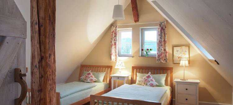 Historic timbered house with panoramic sea view, 200 m from the lake图片