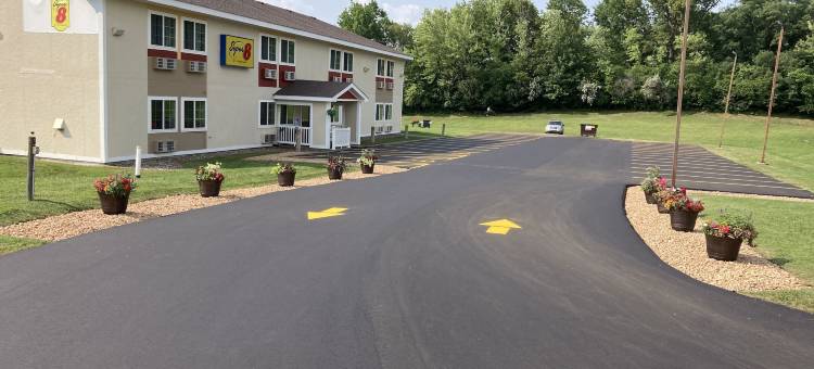 奇萨戈温德姆速8酒店(Super 8 by Wyndham Chisago City)图片