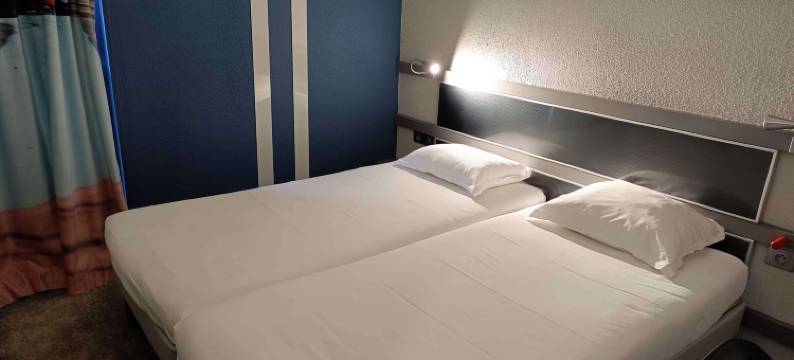 恩佐崔普斯凡尔赛基里亚德直营酒店(Enzo Hotels by Kyriad Direct Trappes)图片