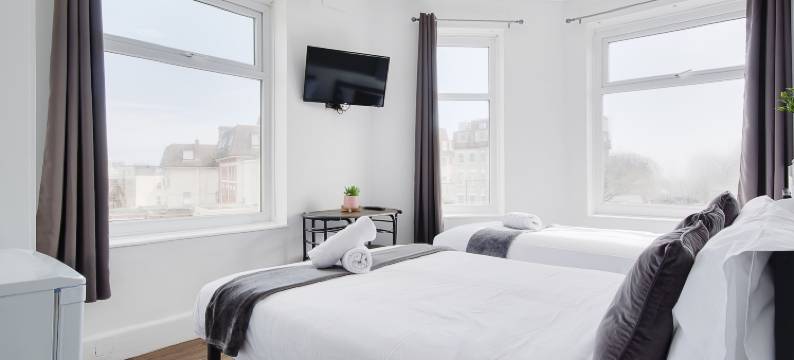 蔚蓝海滩酒店(Azure Beach Hotel)图片