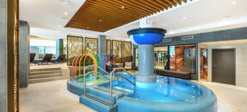 克尼斯湾花园度假村及会议酒店(Kenese Bay Garden Resort & Conference Hotel)图片