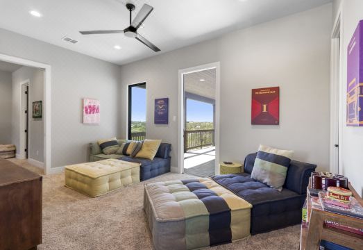 Stunning Lake Views and Hot Tub - Exquisite Canyon Lake Retreat Hotel Overview