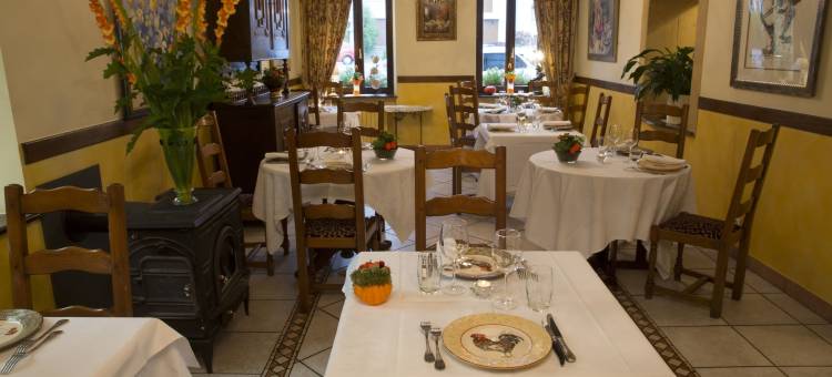 拉格兰奇德孔德城堡精选酒店(Hôtel du Domaine de La Grange de Condé)图片