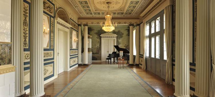 舒尔兹伯格城堡酒店(Schlosshotel Burg Schlitz)图片