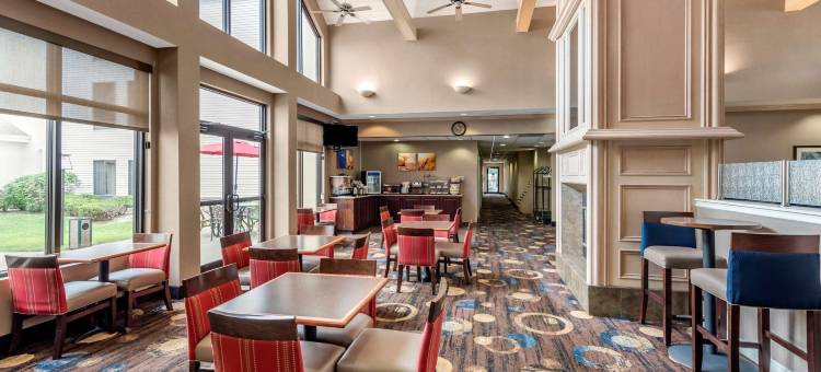 华沙舒适套房酒店 - 近 US-30(Comfort Inn & Suites Warsaw Near US-30)图片