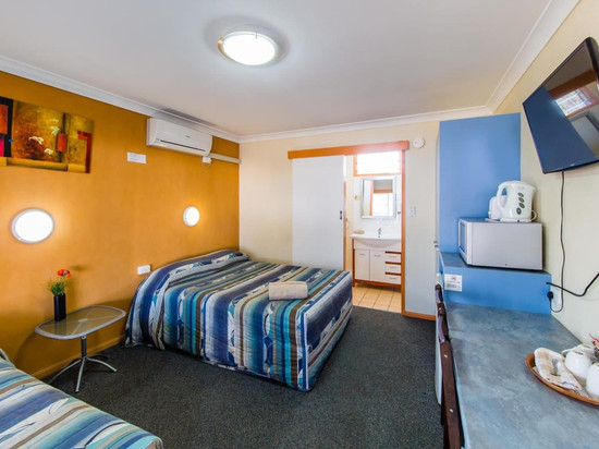 金格罗伊乡村汽车旅馆