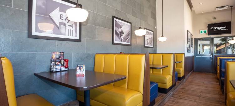 温尼伯机场桑德曼套房酒店(Sandman Hotel & Suites Winnipeg Airport)图片