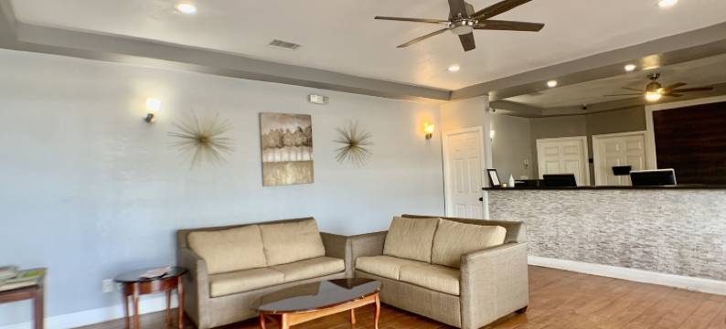 拉维斯塔旅馆(La Vista Inn)图片