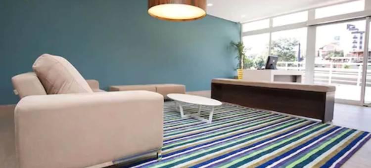 金塔机场 - Lizz - 由Fênix酒店提供(Golden Tower Aeroporto - Lizz - by Fênix Hotéis)图片