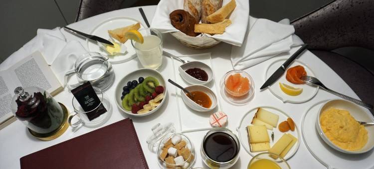 波尔多中心卡丁诺酒店(Hotel Cardinal Bordeaux Centre)图片