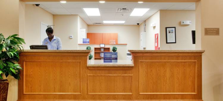 Candlewood Suites 诺福克国际机场 by IHG(Candlewood Suites Norfolk Airport by IHG)图片