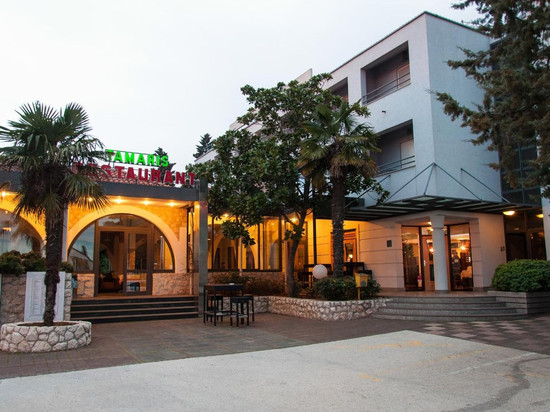 塔玛里斯住宿旅馆