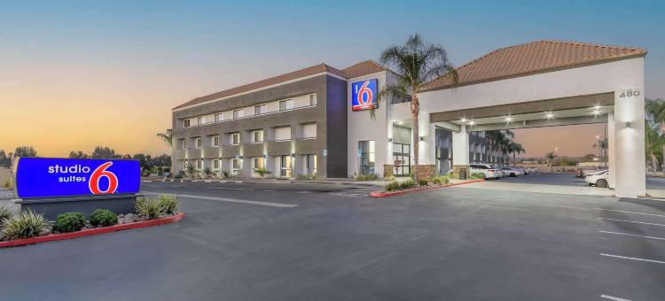加利福尼亚佩里斯 6 号开放式套房酒店(Studio 6 Suites Perris, CA)图片