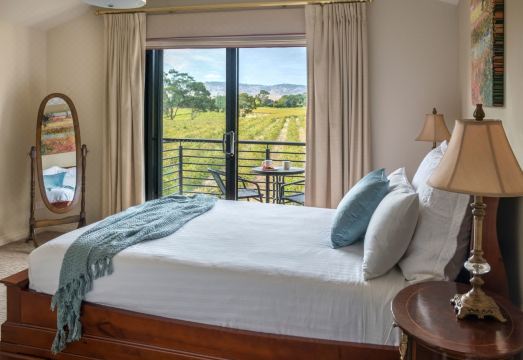 Barossa Shiraz Estate Hotel Overview