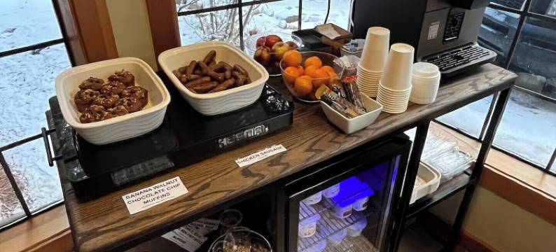 唐纳湖旅馆(Donner Lake Inn)图片