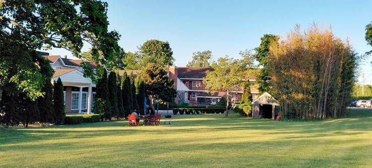 巴杰特霍斯特东端里弗黑德酒店(Budget Host East End Hotel in Riverhead)图片