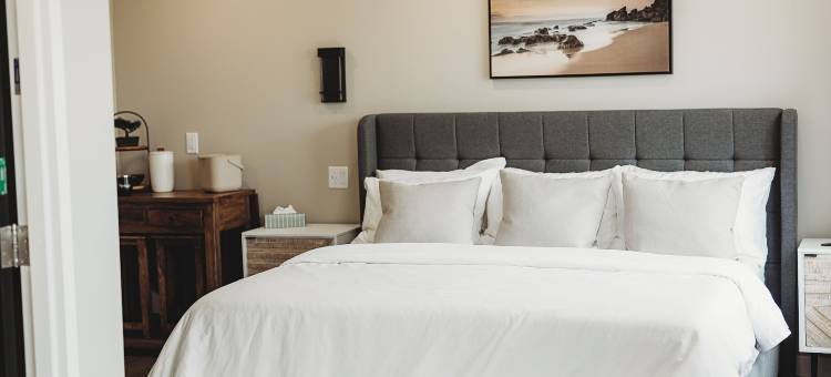 河滨套房公寓(Riverside Suites)图片