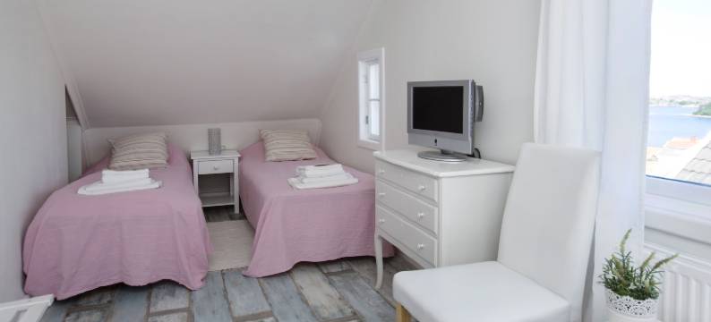 艾瓦罗他弗加贝卡住宿别墅酒店(Villa Evalotta Logi I Fjällbacka)图片