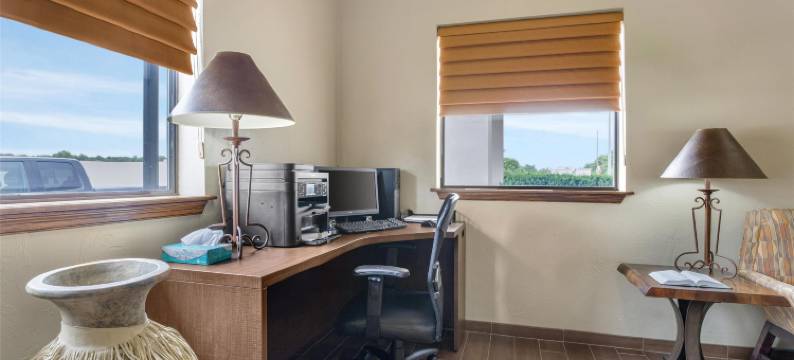 廷伯里奇贝斯特韦斯特酒店(Best Western TimberRidge Inn)图片