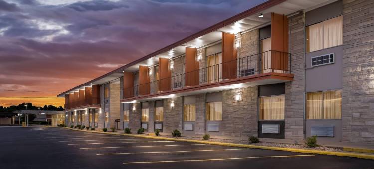 Travelodge by Wyndham Bloomington图片