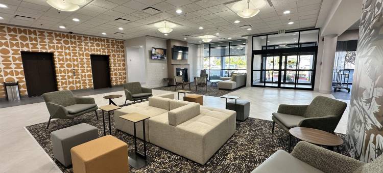 塔科马市区舒适套房酒店(Comfort Inn & Suites Downtown Tacoma)图片