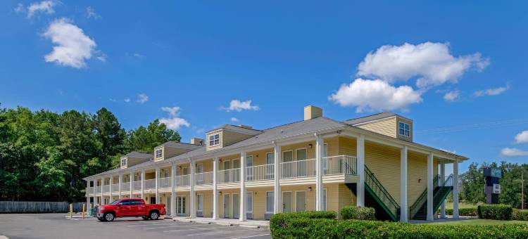 劳林堡凯艺酒店(Quality Inn Laurinburg)图片