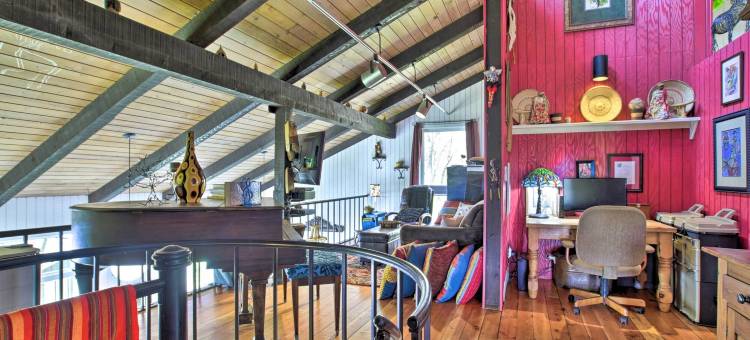 山顶绿湖家:码头，皮划艇，观景!(Hilltop Green Lake Home Dock, Kayaks, Views!)图片