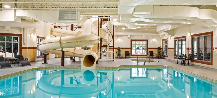 德兰姆黑勒温德姆华美达套房酒店(Ramada by Wyndham Drumheller Hotel & Suites)图片