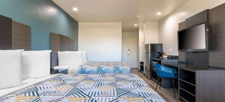 加利福尼亚佩里斯 6 号开放式套房酒店(Studio 6 Suites Perris, CA)图片