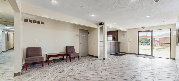 红狮酒店及套房奥拉西堪萨斯城(Red Lion Inn & Suites Olathe Kansas City)图片