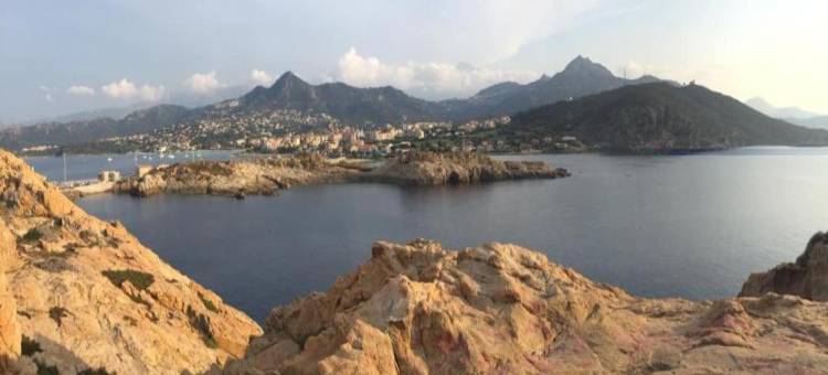 Sea-View holiday home in Northern Corsica图片