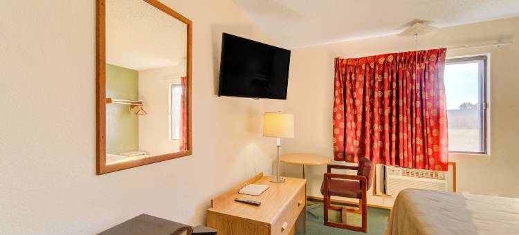 密苏里金德姆城54号公路 Capital O 阿美瑞霍斯特酒店及套房(Capital O Amerihost Inn and Suites Kingdom City Hwy 54 MO)图片