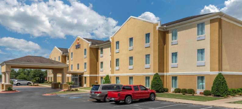 布莱恩-本顿特舒适套房酒店(Comfort Inn & Suites Bryant - Benton)图片