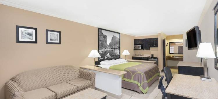 迈克艾伦市中心速8酒店(Super 8 by Wyndham McAllen/Downtown/La Plaza Mall)图片