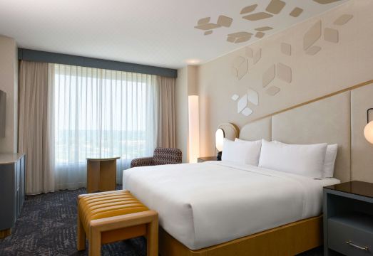 Renaissance Schaumburg Convention Center HotelHotel Overview