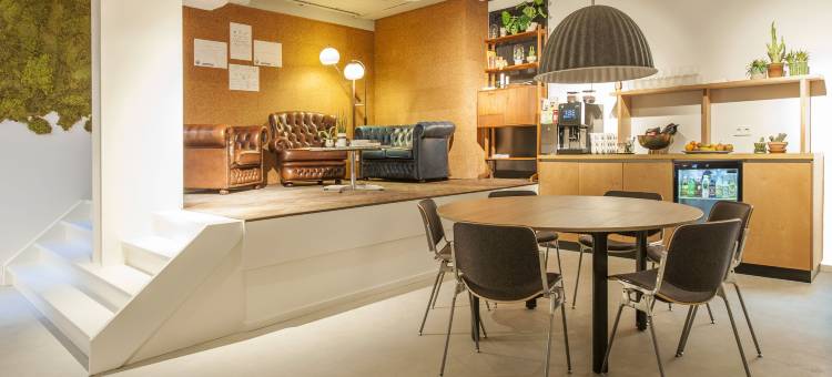 提尔站意识酒店(Conscious Hotel the Tire Station)图片