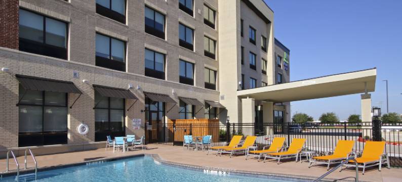 弗赖拉辛西北智选假日套房酒店(Holiday Inn Express & Suites DALLAS-FRISCO NW TOYOTA STDM by IHG)图片