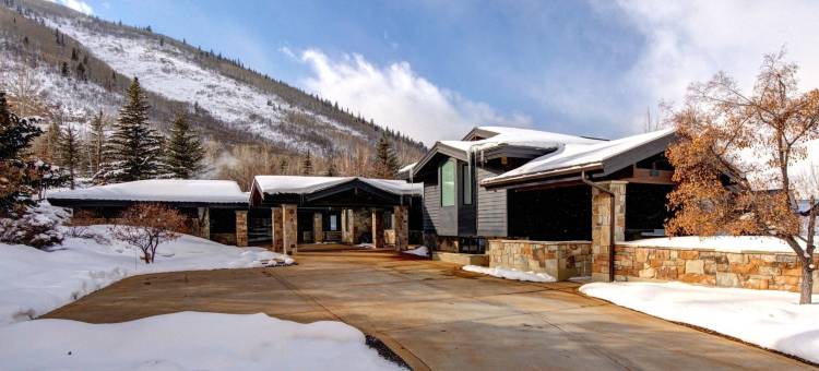 Wonderland Estate 6 卧室 PAS-2680 由 KBM(Kbm Resorts Private Home Estate Indoor Pool Theater Pool Table Shuffle Board Workout Room Pas-2680)图片
