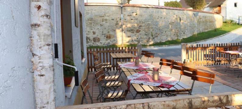 奥根斯坦膳宿公寓(Gasthaus Augenstein)图片