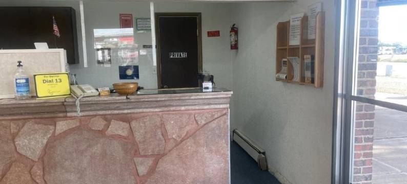 河畔汽车旅馆(Riverside Inn)图片